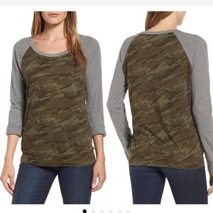 Caslon camo banded raglan tee
